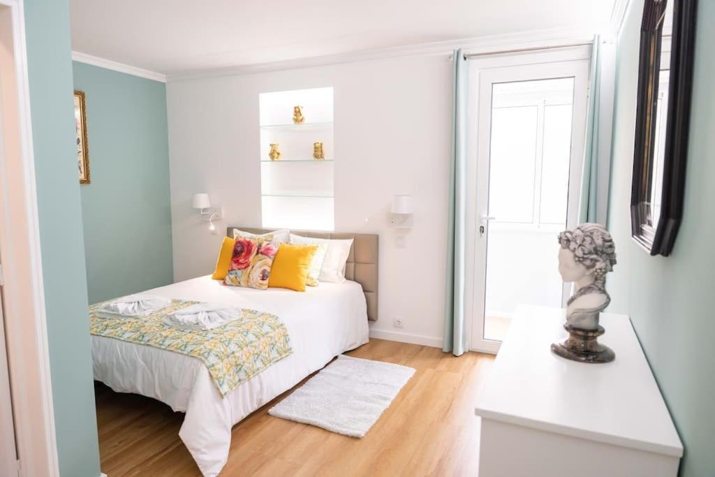 Appartement D.henrique I Frente Ao Savoy Palace